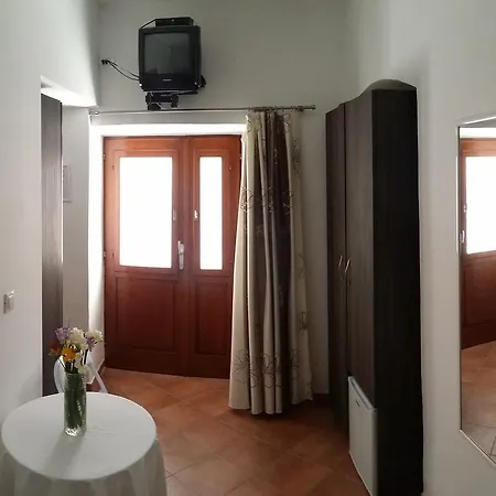 Fani Guest house